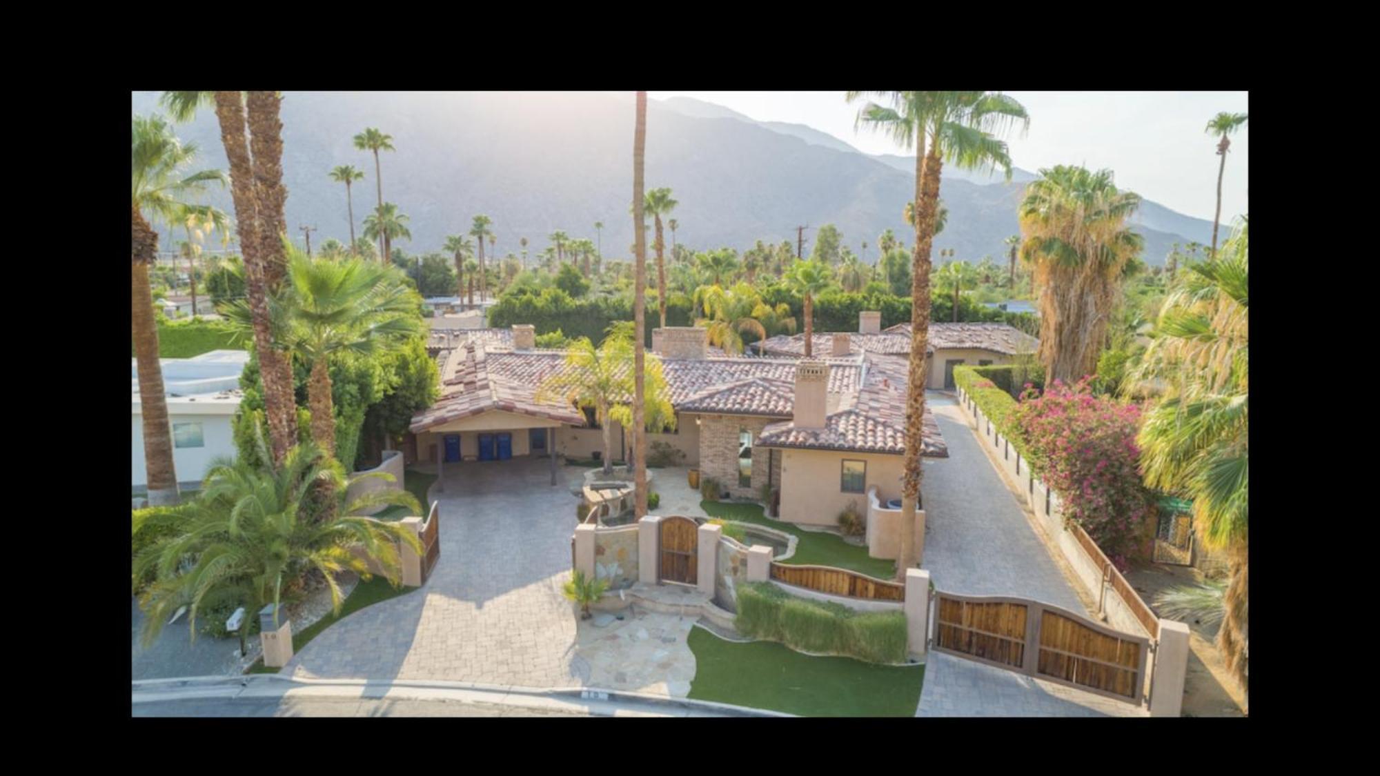 Warm Sands Villa-Moving River/Island Palm Springs Bagian luar foto